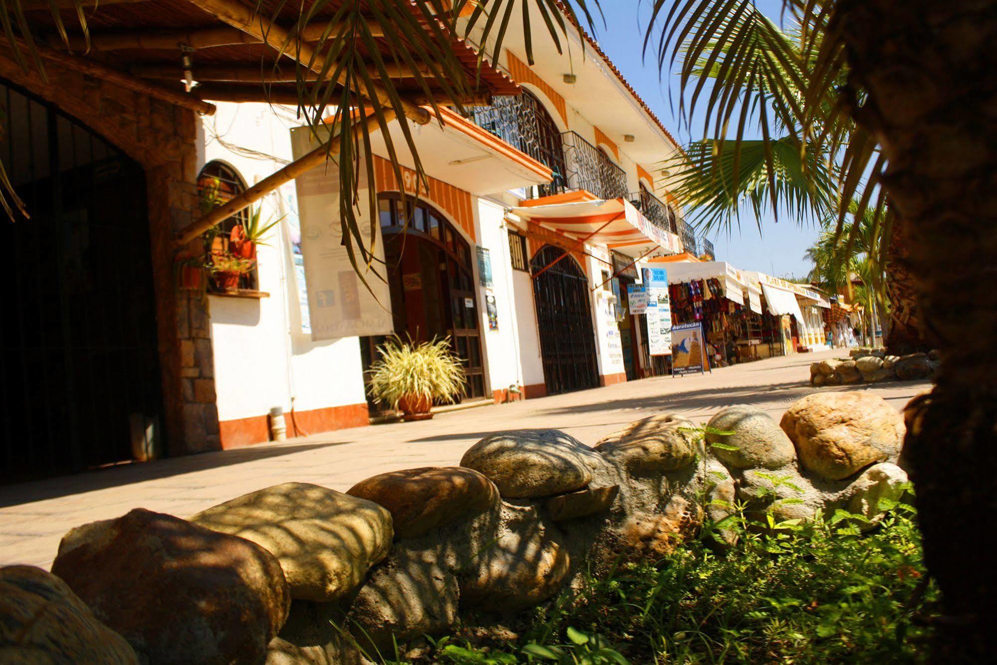 Casablanca Hotel Puerto Escondido  Exterior photo